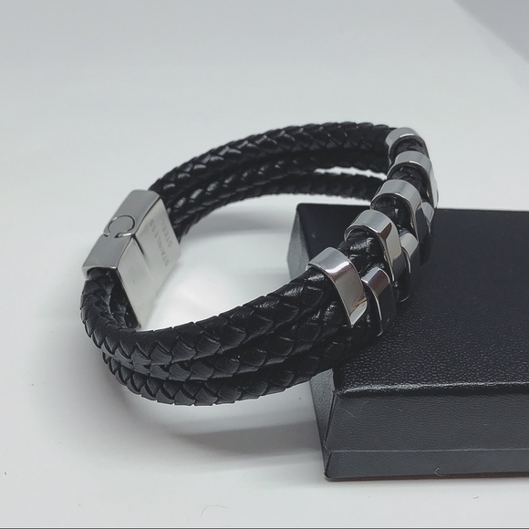 Men’s Stainless Steel Leather Bracelet - Picture 5 of 8